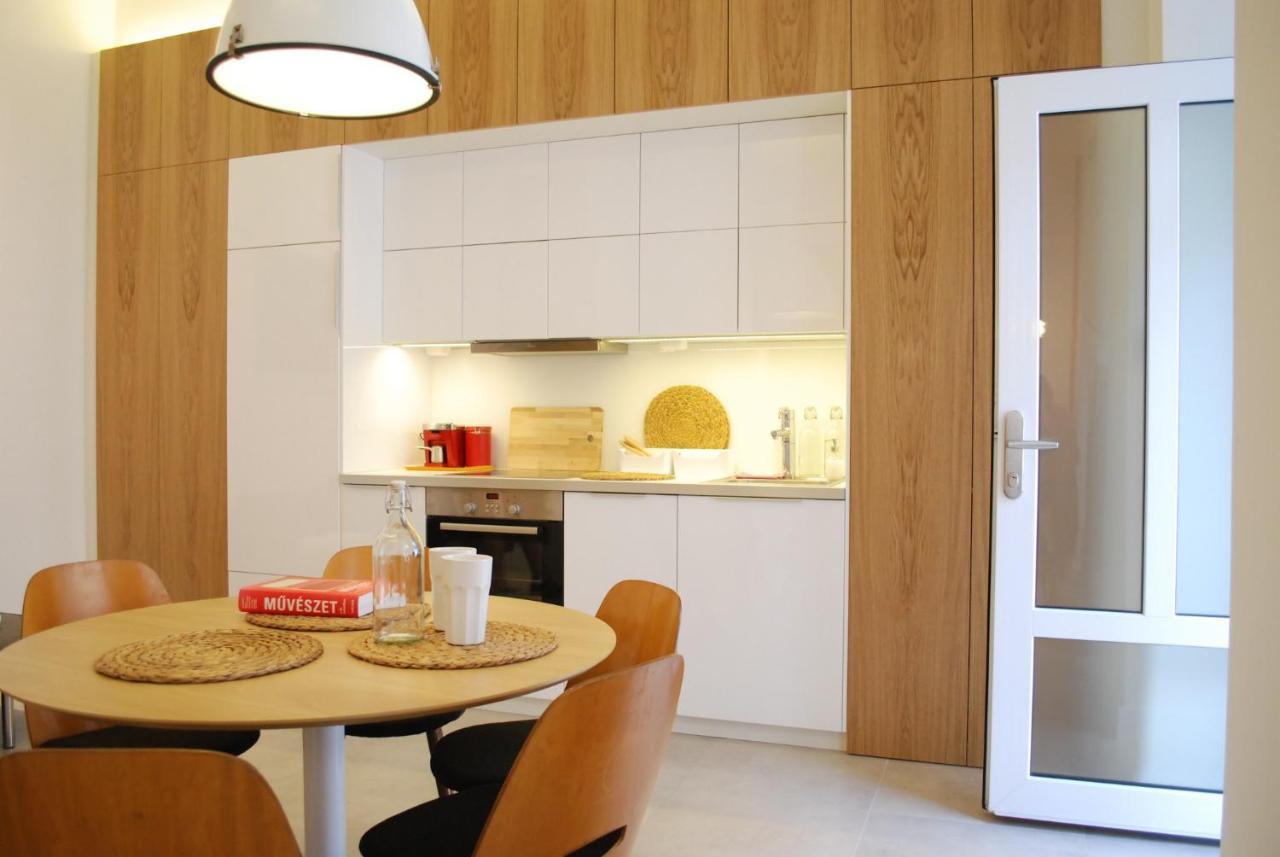 Stylish Studios Apartment In The City Center With Air Conditioning Budapest Exterior foto